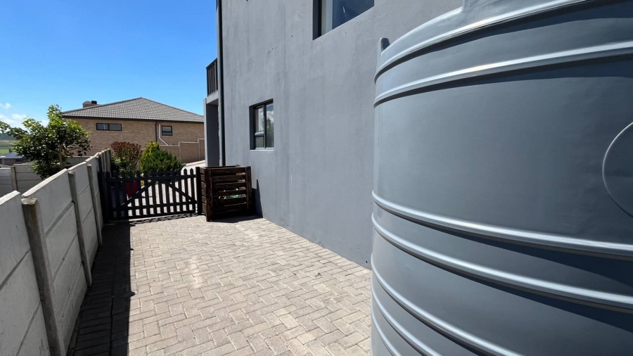 2 Bedroom Property for Sale in Reebok Western Cape